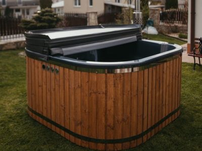 négyzet alakú fürdődézsa saroknézet